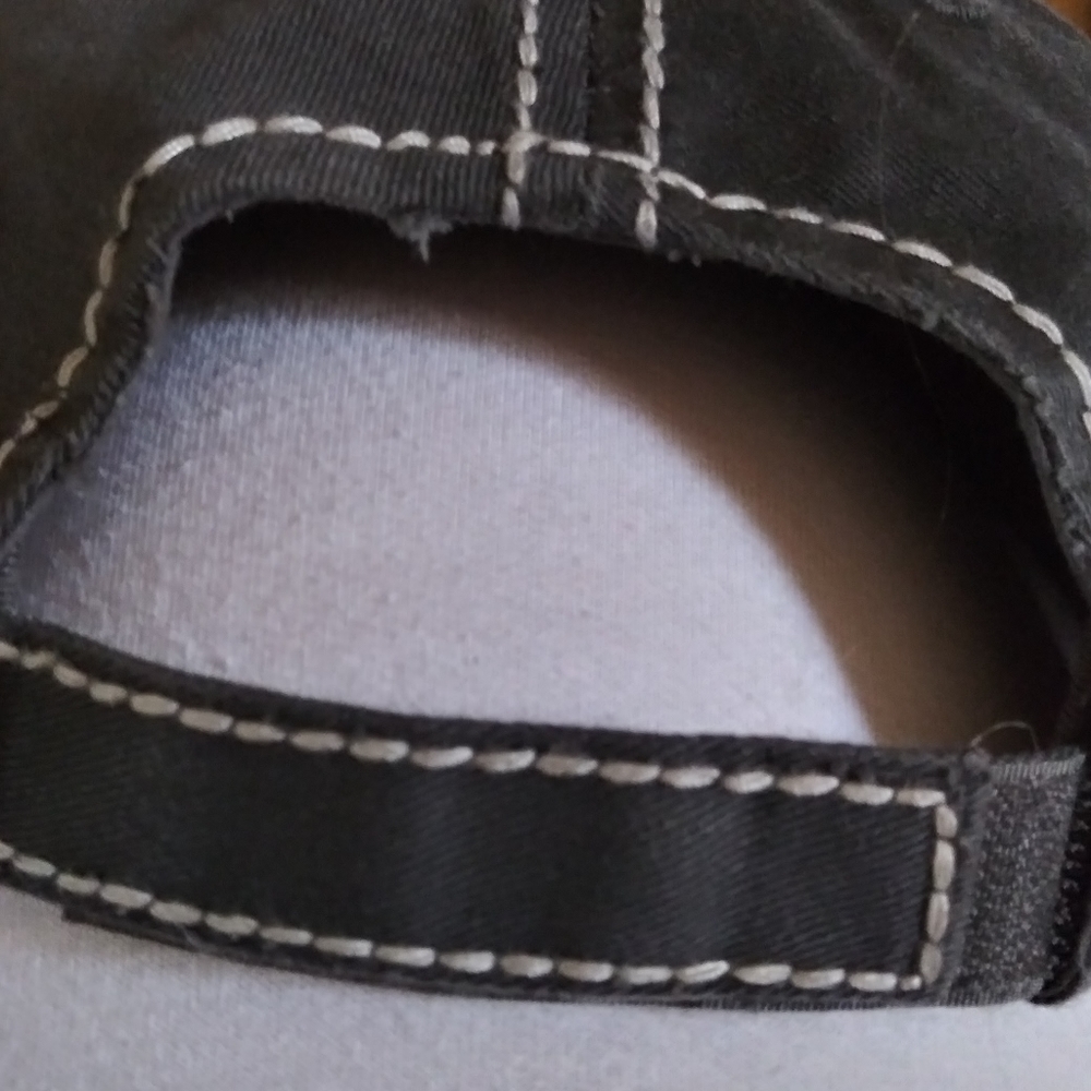 Hat - Picture 3 of 4